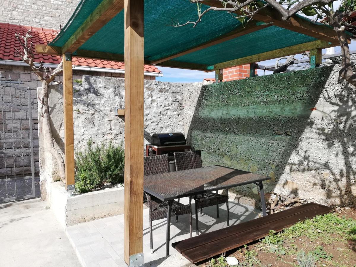 Apartman Postira Rot Extérieur photo