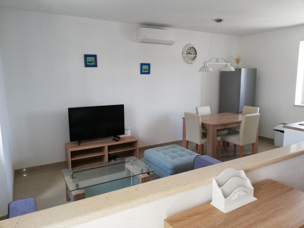 Apartman Postira Rot Extérieur photo