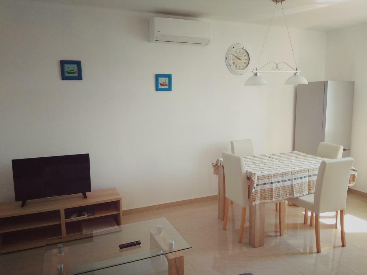 Apartman Postira Rot Extérieur photo